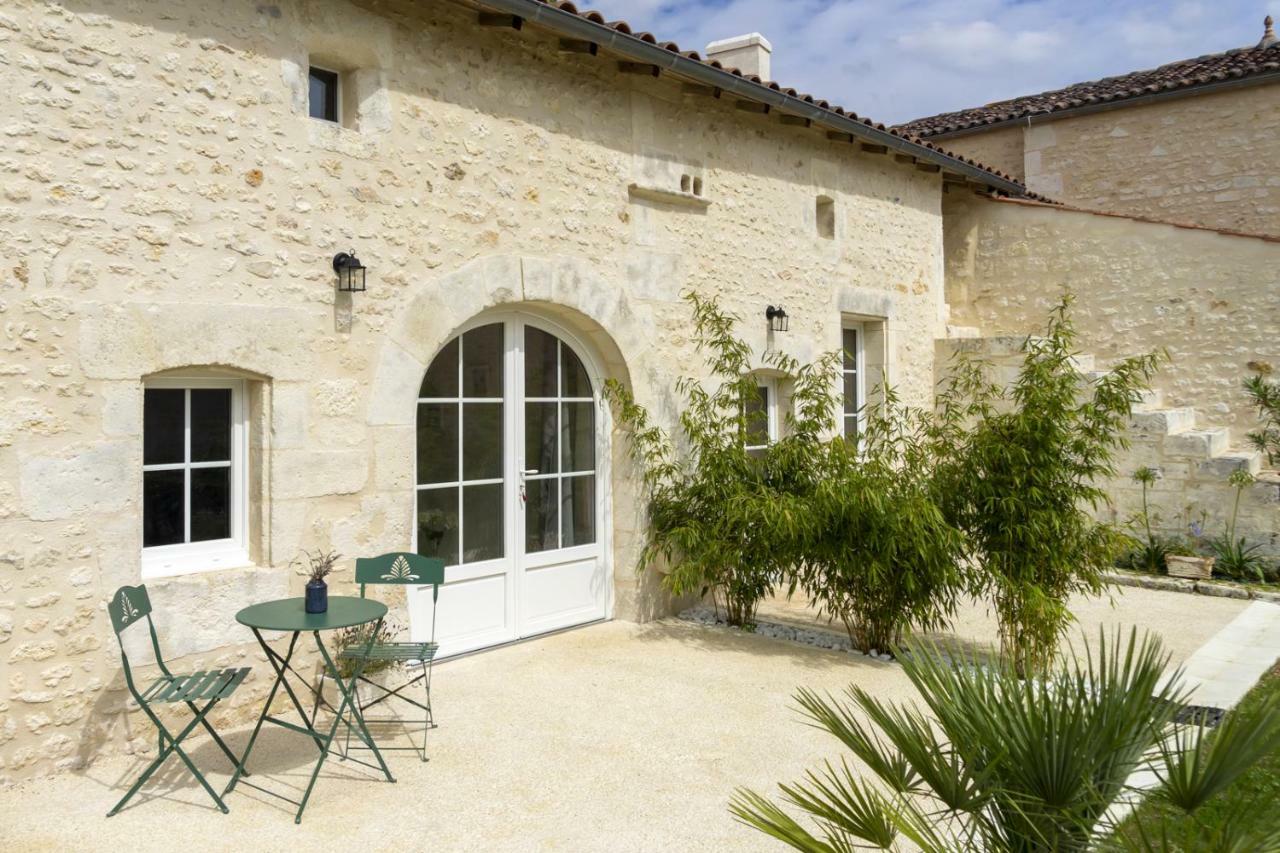 Le Clos De Tesson Exterior photo